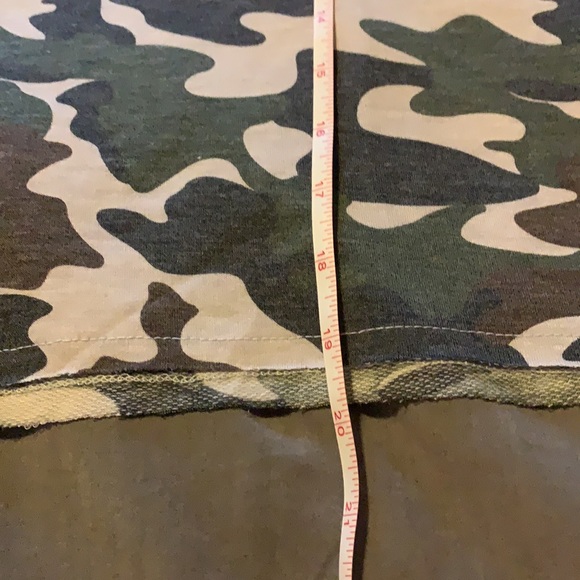 Tresics super soft camo crop top - Picture 7 of 9